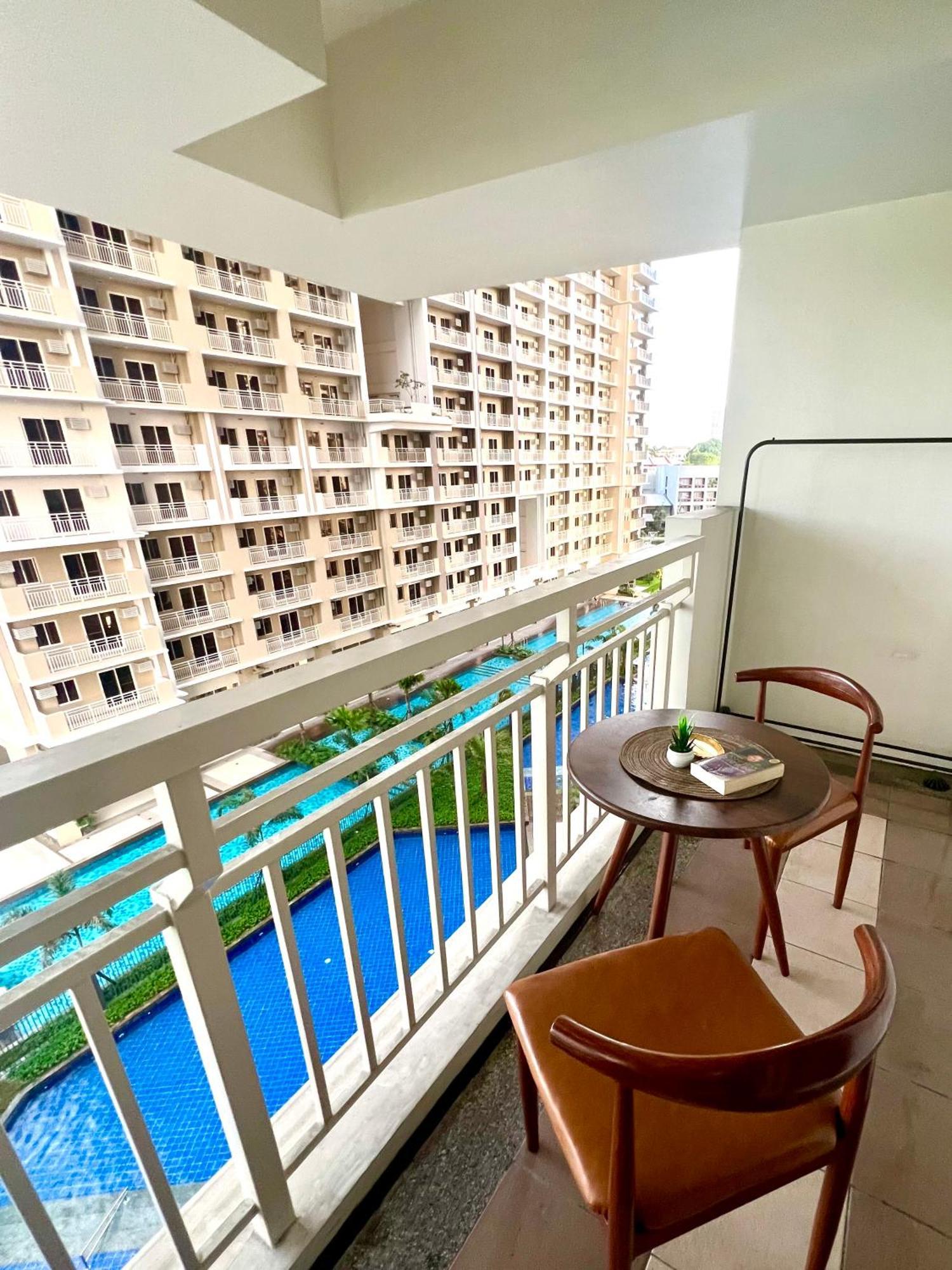 Brixton Place, Weston Tower Manila Exterior foto